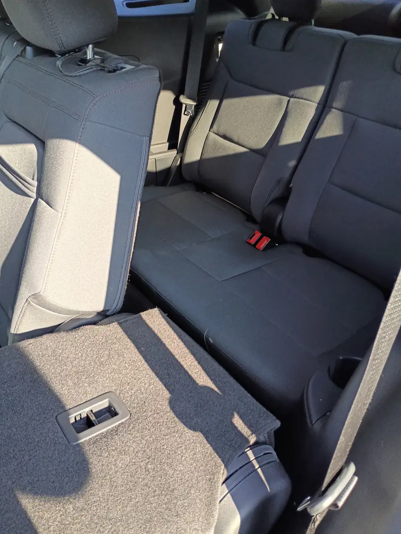 Ford Explorer Active RWD - View 6