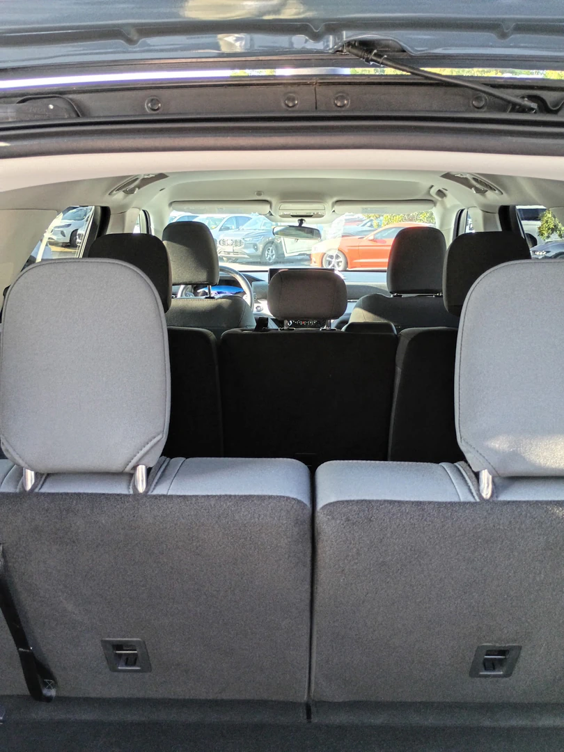 Ford Explorer Active RWD - View 8